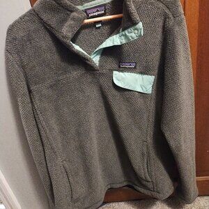 Women's Patagonia sweatshirt